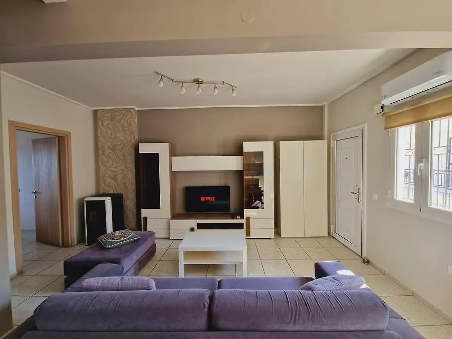Viktoria Sea View Apartment Peraía